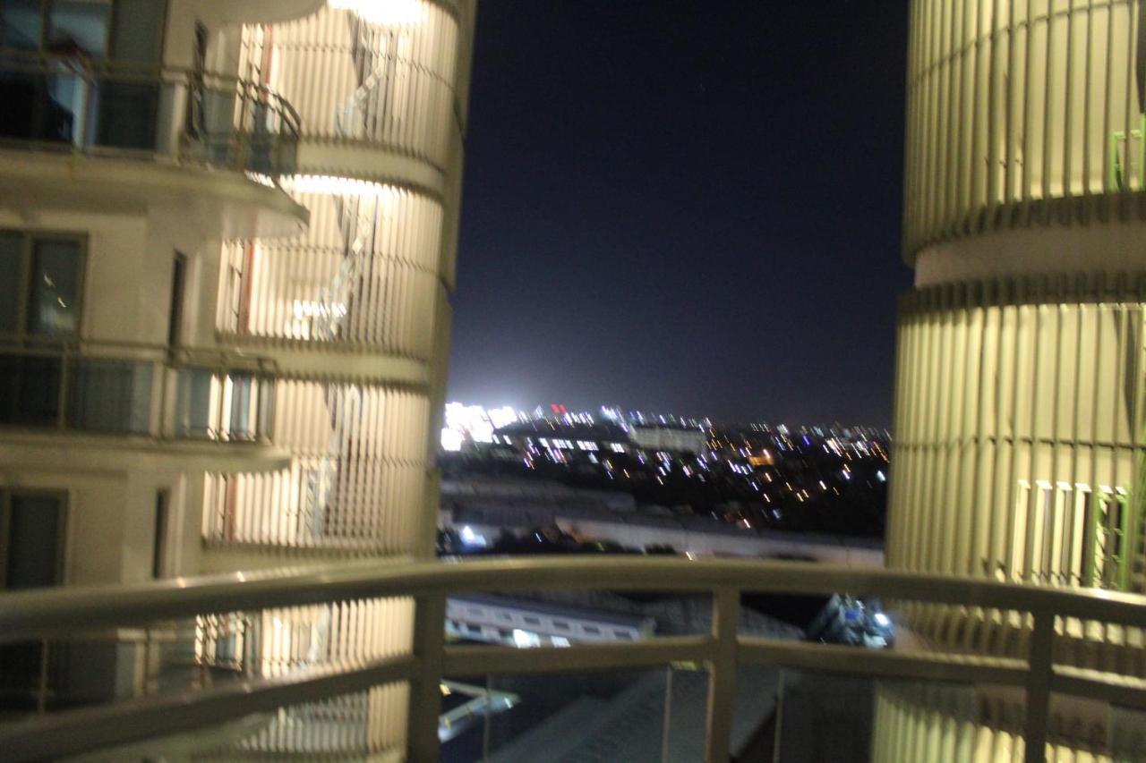 Azure C2 Balcony Wifi Near Mall Airport Multiple Units Paranaque City Esterno foto